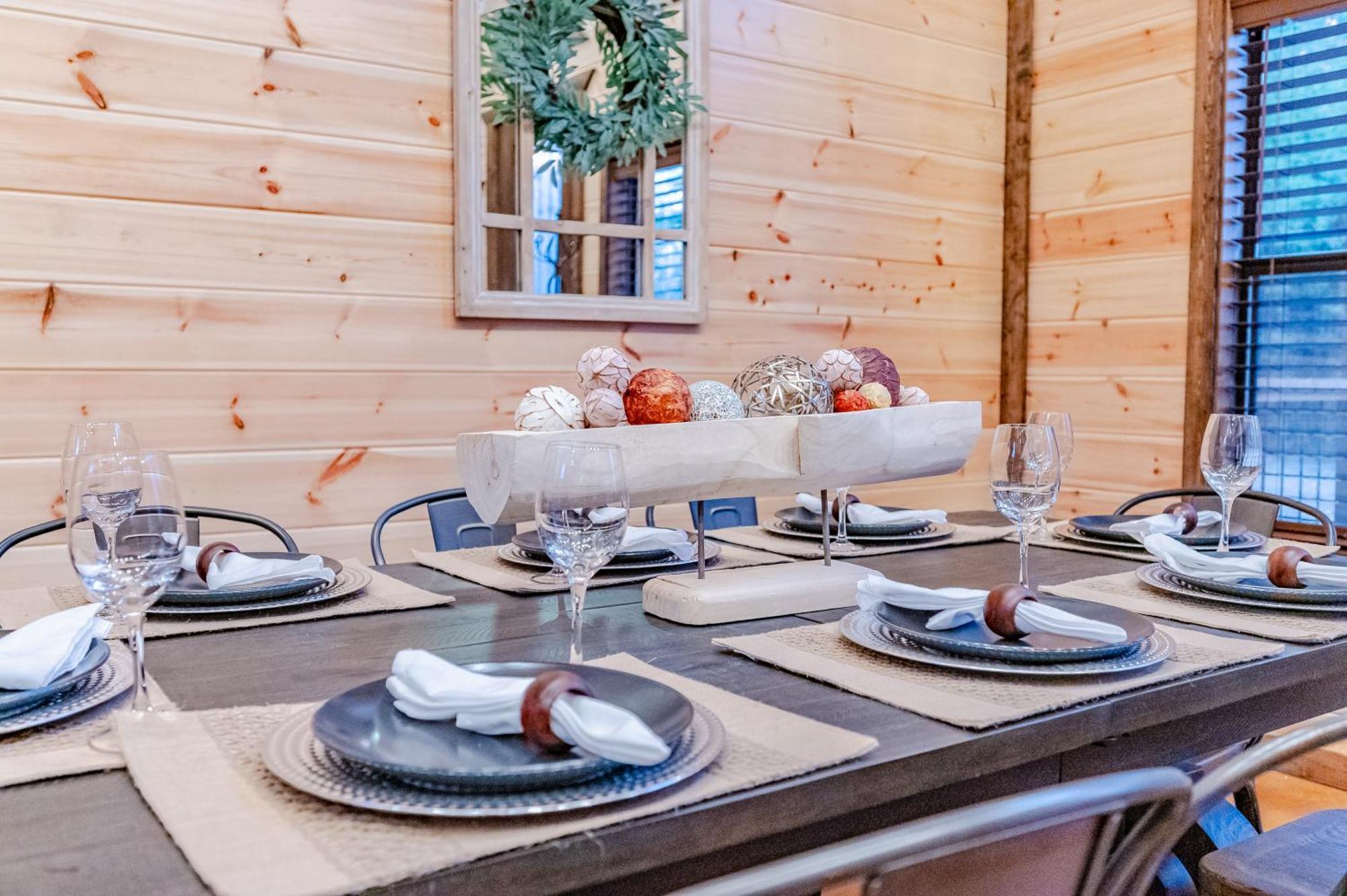The Luxurious Blue Sky Lodge Is Epic! Broken Bow Ngoại thất bức ảnh