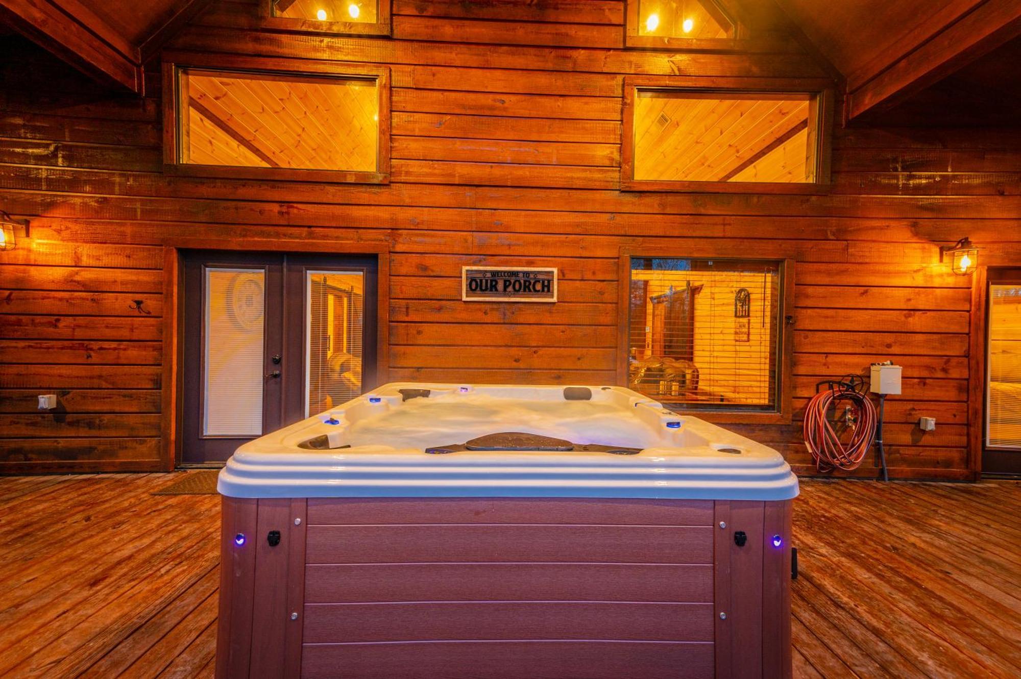 The Luxurious Blue Sky Lodge Is Epic! Broken Bow Ngoại thất bức ảnh