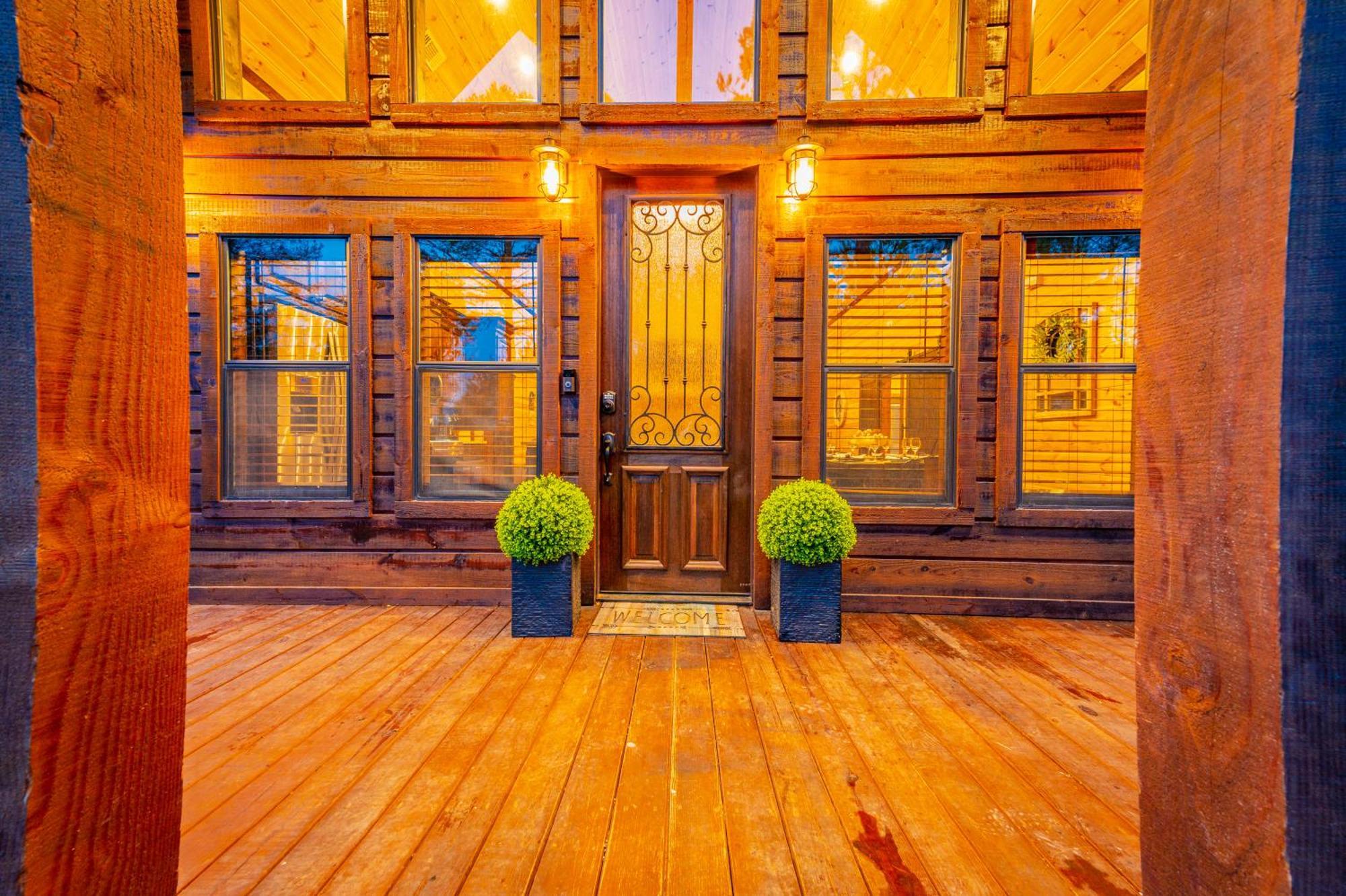 The Luxurious Blue Sky Lodge Is Epic! Broken Bow Ngoại thất bức ảnh