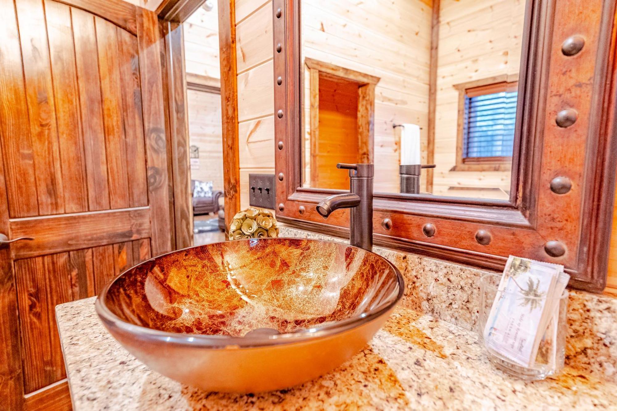 The Luxurious Blue Sky Lodge Is Epic! Broken Bow Ngoại thất bức ảnh
