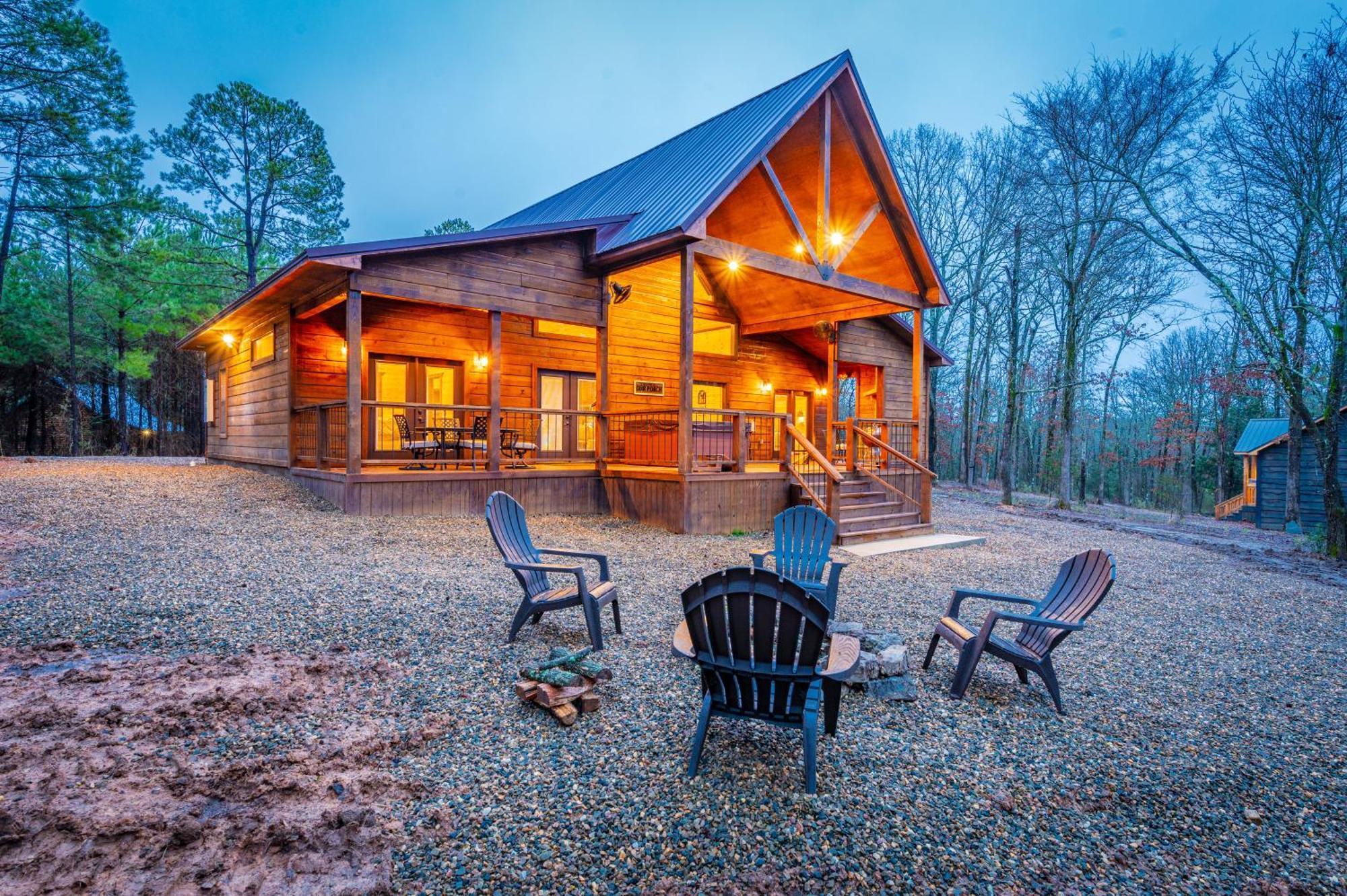 The Luxurious Blue Sky Lodge Is Epic! Broken Bow Ngoại thất bức ảnh