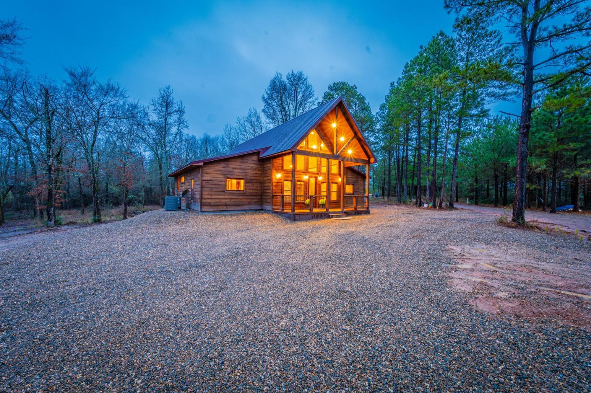 The Luxurious Blue Sky Lodge Is Epic! Broken Bow Ngoại thất bức ảnh