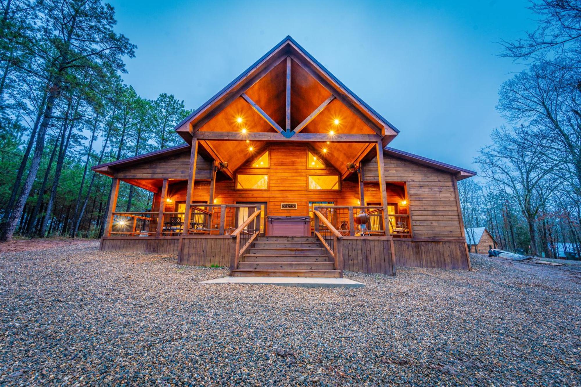 The Luxurious Blue Sky Lodge Is Epic! Broken Bow Ngoại thất bức ảnh
