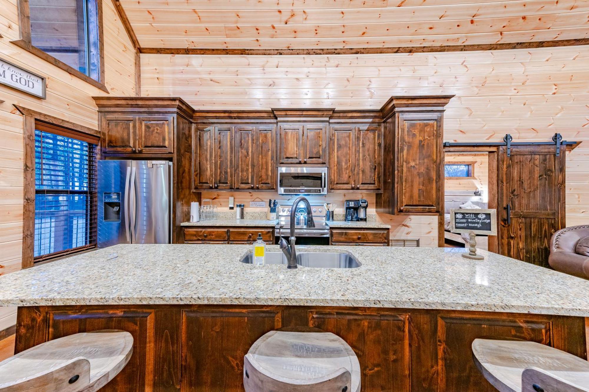 The Luxurious Blue Sky Lodge Is Epic! Broken Bow Ngoại thất bức ảnh