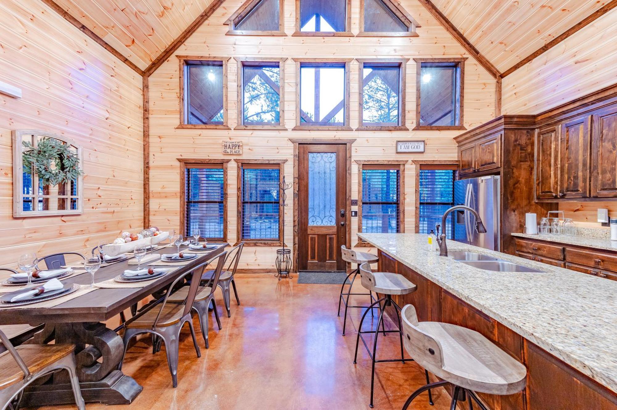 The Luxurious Blue Sky Lodge Is Epic! Broken Bow Ngoại thất bức ảnh