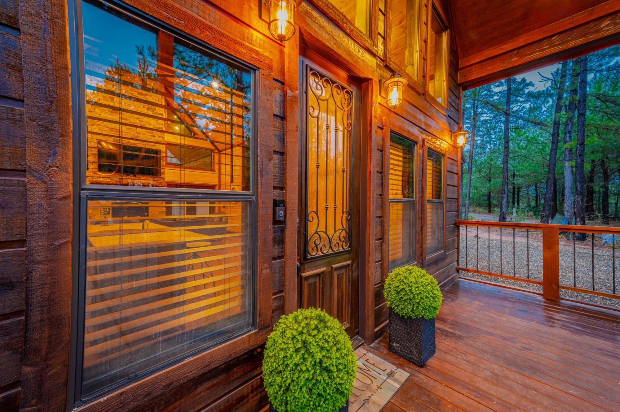 The Luxurious Blue Sky Lodge Is Epic! Broken Bow Ngoại thất bức ảnh