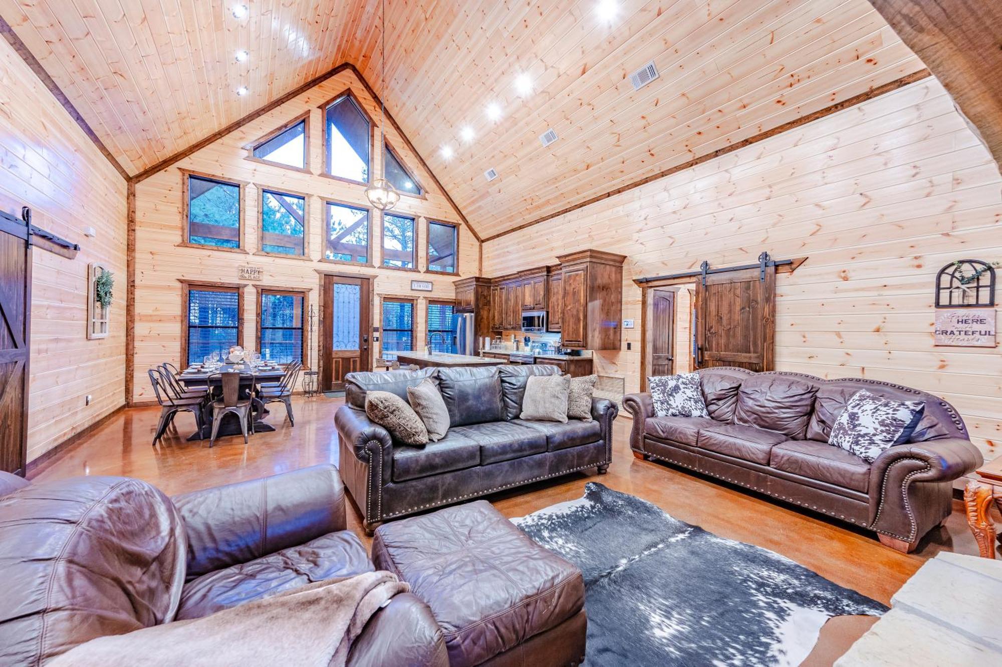 The Luxurious Blue Sky Lodge Is Epic! Broken Bow Ngoại thất bức ảnh